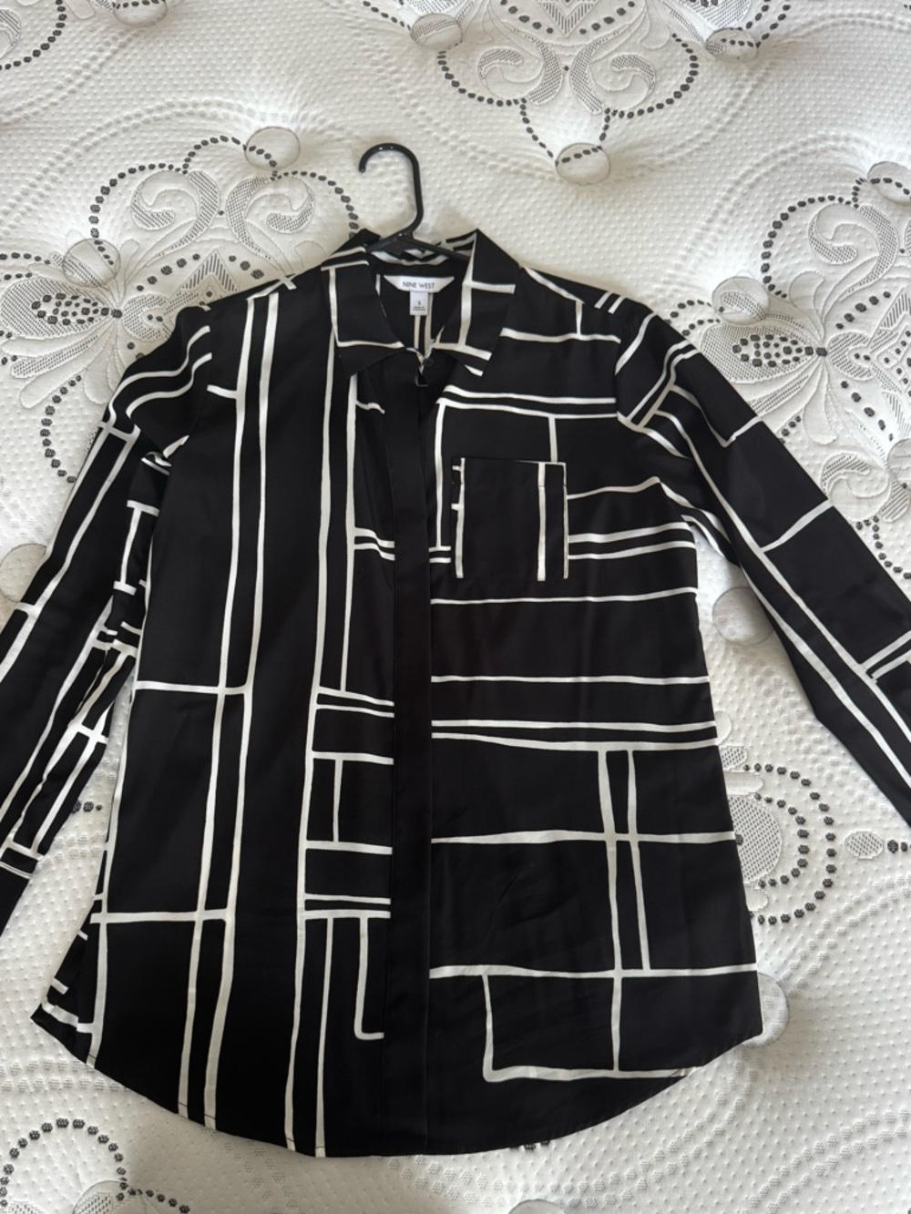 Nine West Black and White Geometric Shirt Jacket